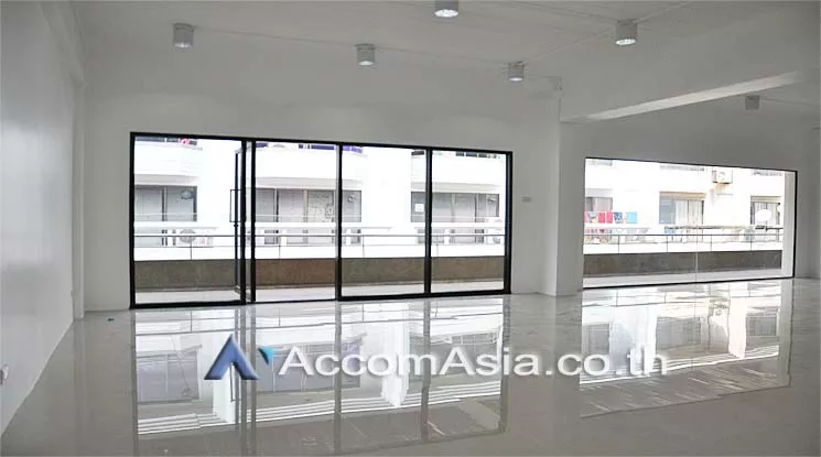 unit Office space For Rent in Sukhumvit, Bangkok  near BTS Phra khanong (AA14002)